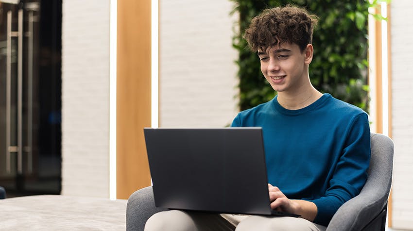 Boost Your Budget and Your Resume by interning with Intern Abroad HQ