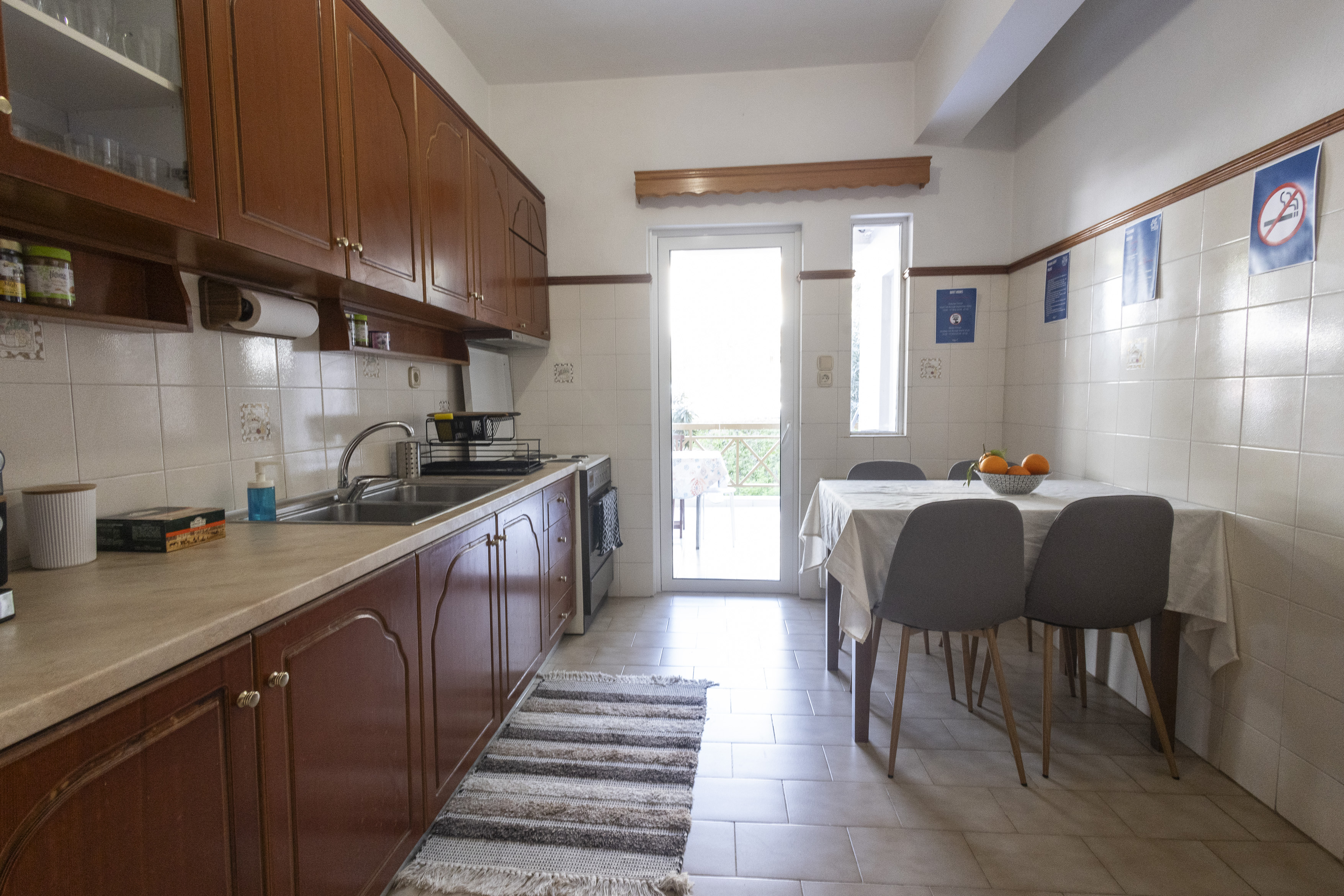 Intern apartment accommodation for Aquatic Conservation internships, Intern Abroad HQ