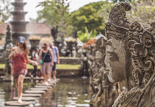 Temple in Bali - Interns in Bali, Intern Abroad HQ