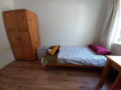 Bedroom accommodation example for interns in Cape Town, South Africa, Intern Abroad HQ