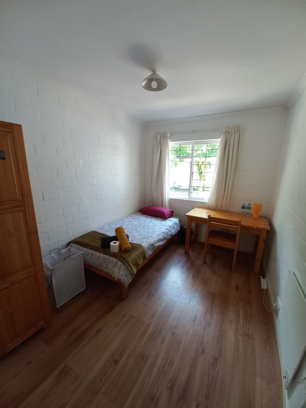 Bedroom accommodation example for interns in Cape Town, South Africa, Intern Abroad HQ