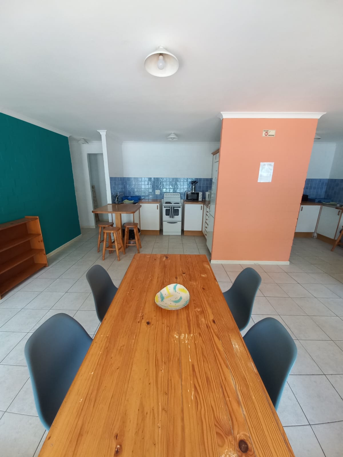 Kitchen accommodation example for interns in Cape Town, South Africa, Intern Abroad HQ