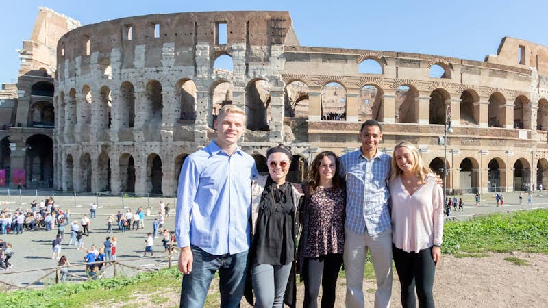 Students at the colosseum in Rome, Intern Abroad HQ