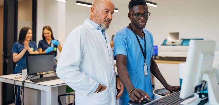 A medical student gains experience at a hospital, under the supervision of a qualified and experienced doctor