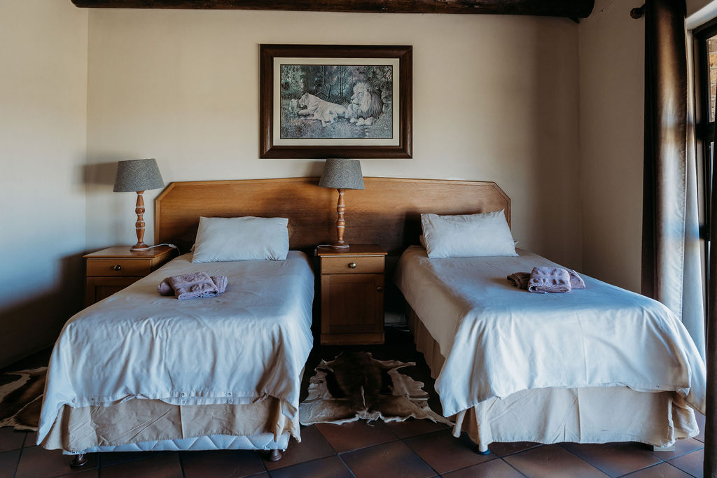 Buffelsfontein guesthouse inside