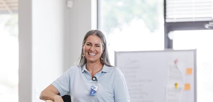 Woman poses in a Physical Therapy clinic in Madrid, Physical Therapy Internships in Spain, Intern Abroad HQ