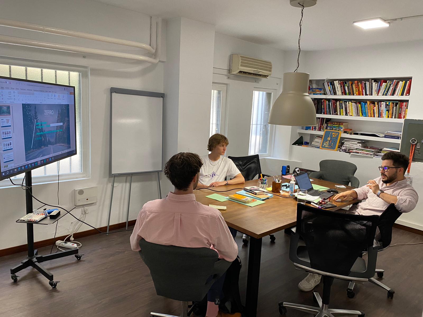 Intern abroad in Valencia, Spain