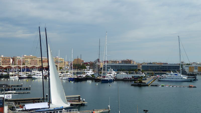 Harbour and marina of Valencia, Spain, Intern Abroad HQ