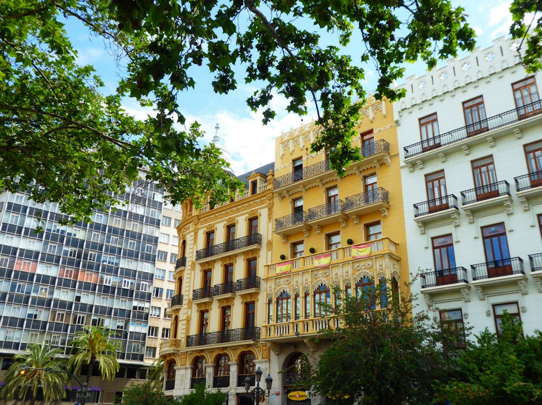 Apartment building in Valencia Spain, Intern Abroad HQ
