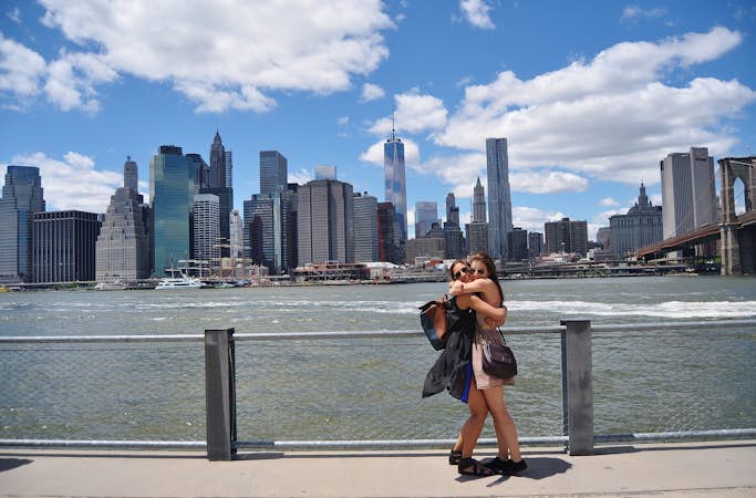 Students happy in New York City | Intern Abroad HQ